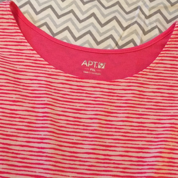 Short sleeve , pink and white striped blouse - Picture 3 of 3